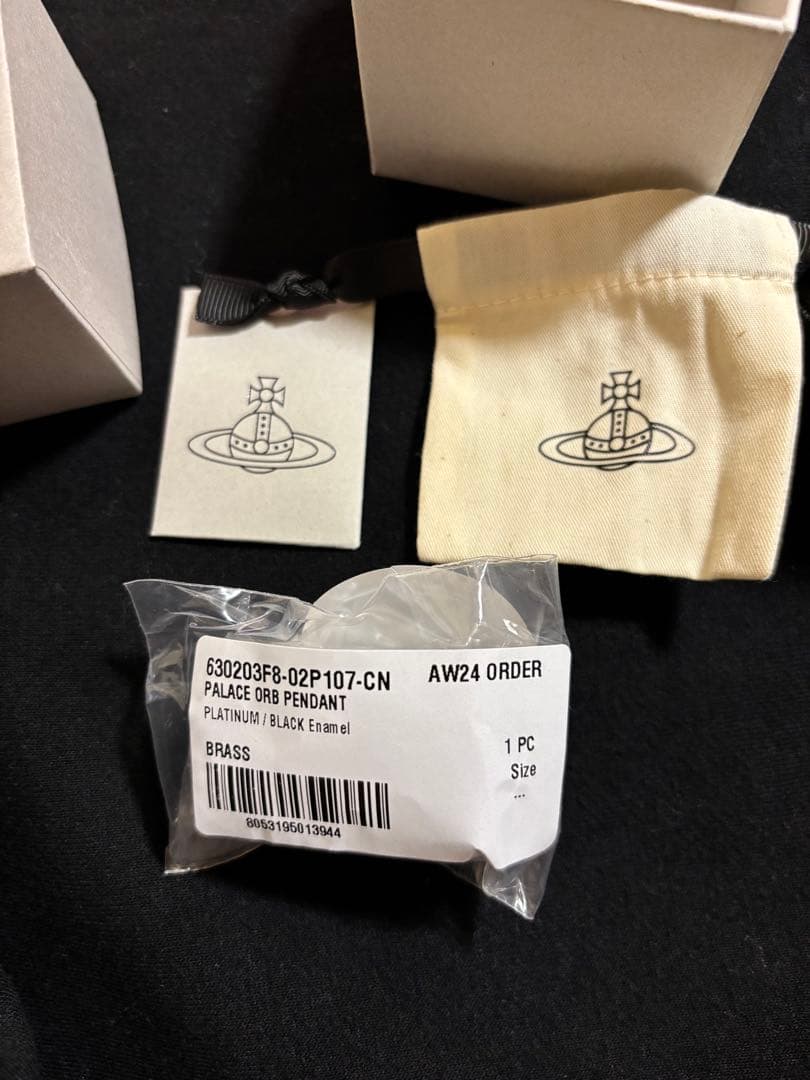 アクセサリー PALACE x Vivienne Westwood