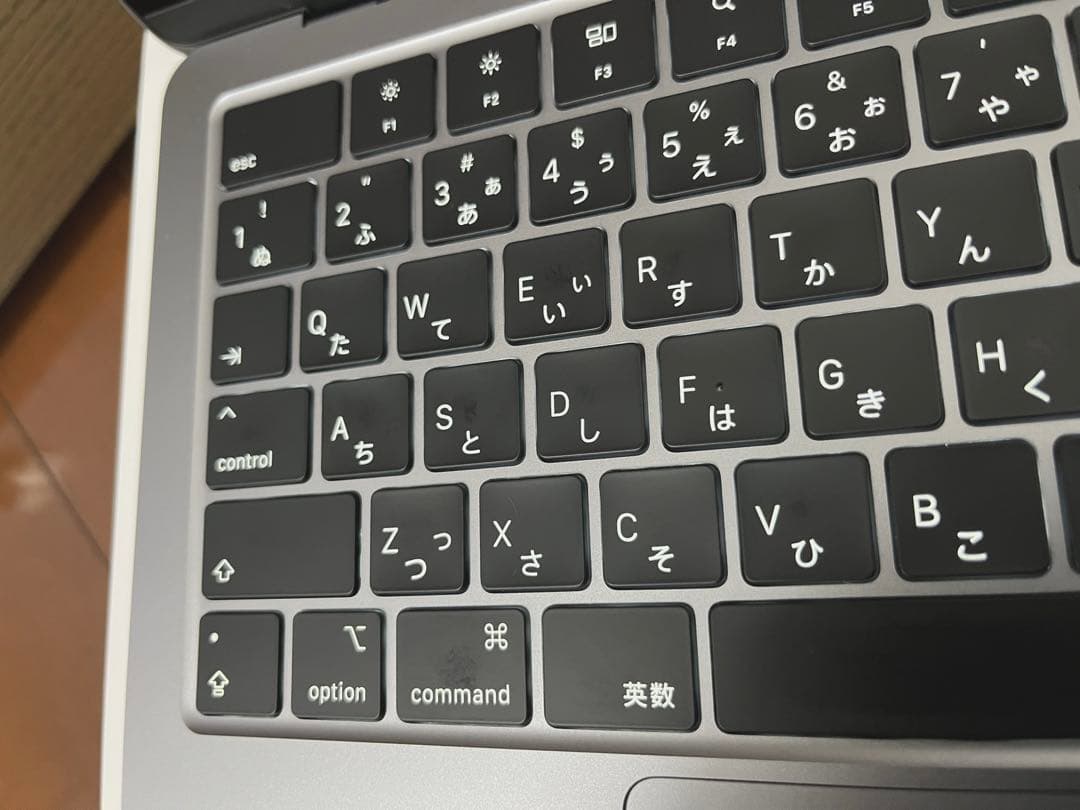 macbook air m2 8gb 256gb 13.6インチ