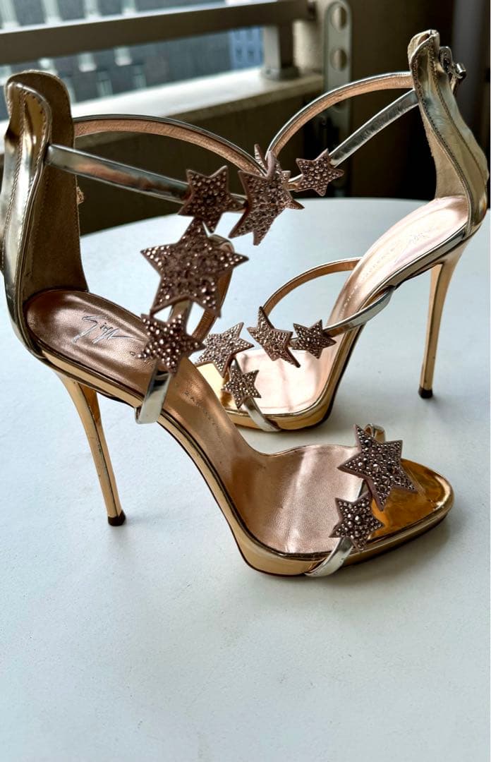 giuseppe zanotti ジュゼッペザノッティ　ヒール　パンプス