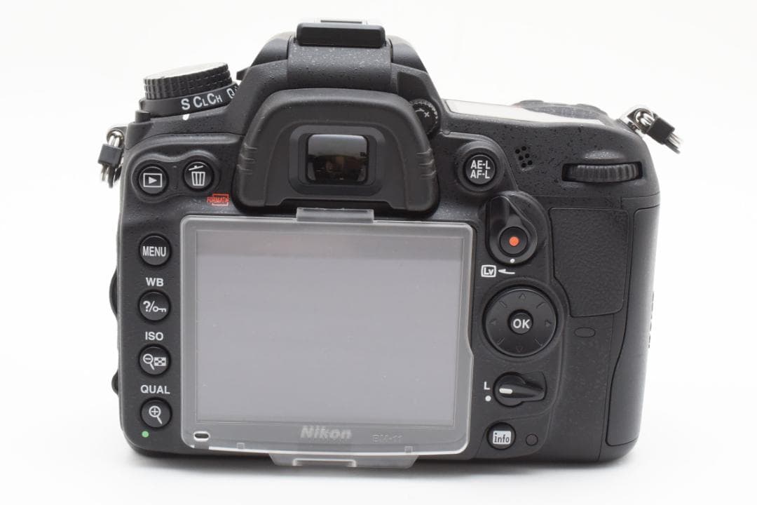 新品級 ニコン D7000 説明書＆箱付き ショット枚数　3334枚　M319