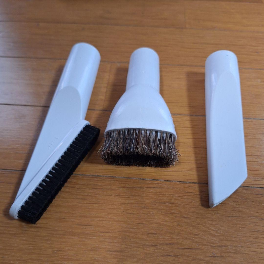 【豪華セット】マキタ 充電式クリーナー サイクロン付 ＋ 紙パック・各種ノズル