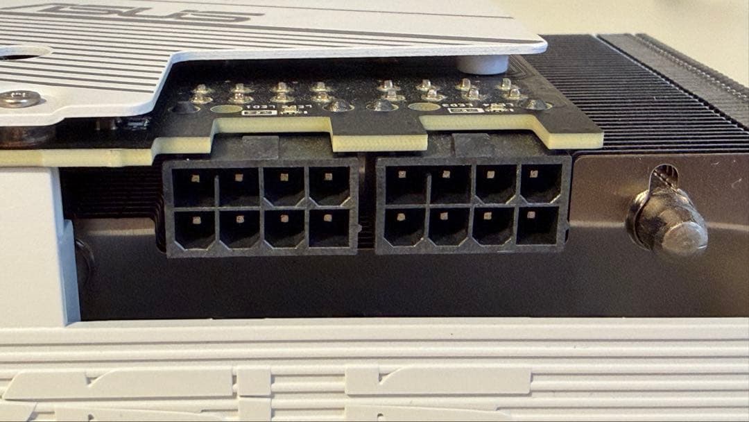 グラフィックボード・グラボ・ビデオカード WHITE ASUS GeForce RTX 3060 Ti