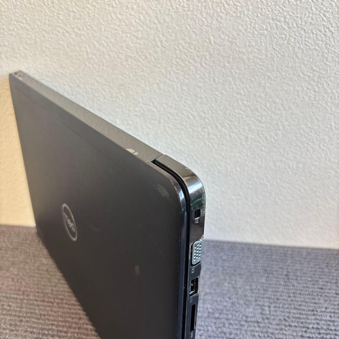 DELL latitude 3500 i5-8365Uメモリ8GB　#M6660