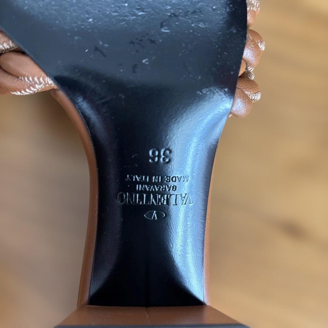 ヴァレンティノミュール36