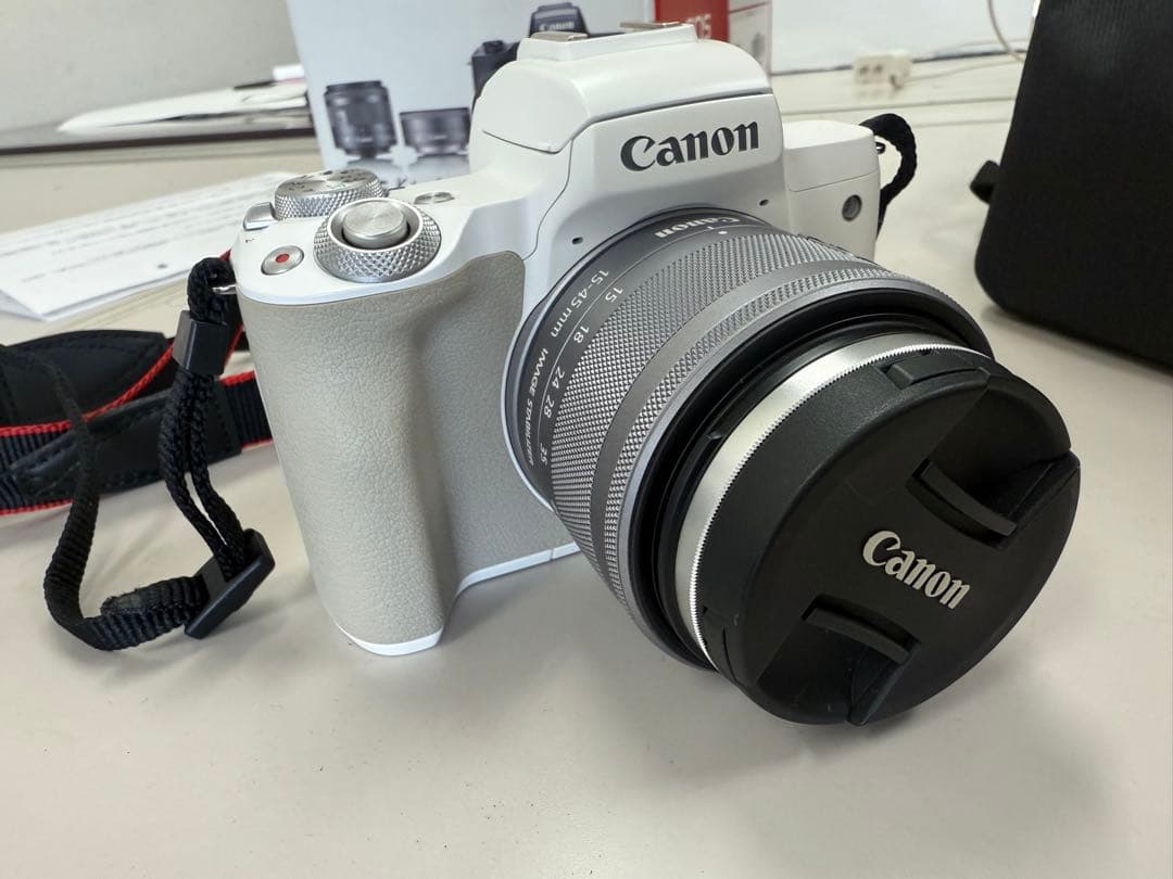 Canon EOS Kiss M2 ホワイト 15-45mmレンズ付き