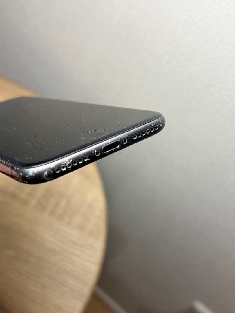 iPhone 8 スペースグレイ 64GB SIMフリー 機能不良無 画面割れ有