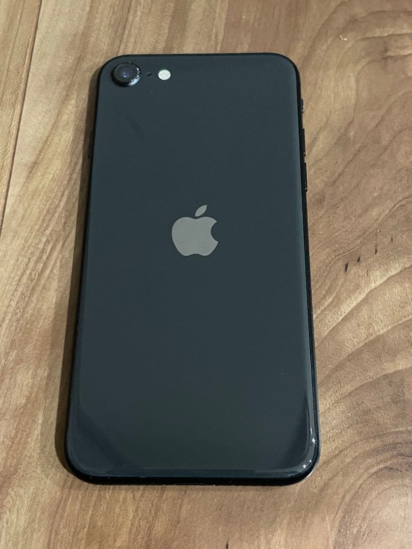Apple iPhone SE 第二世代 64GB ブラック 本体