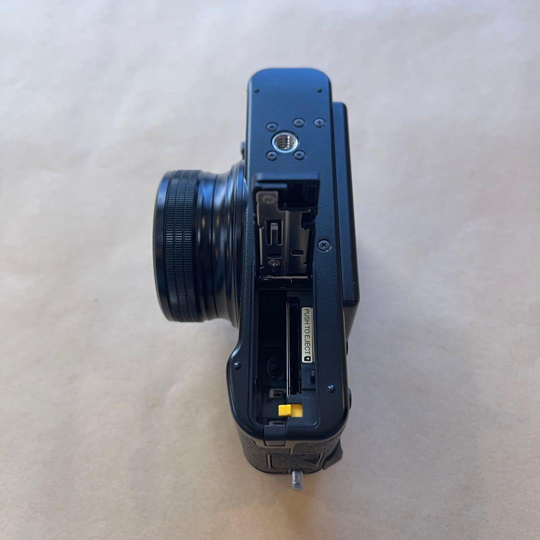 【美品】FUJIFILM X10