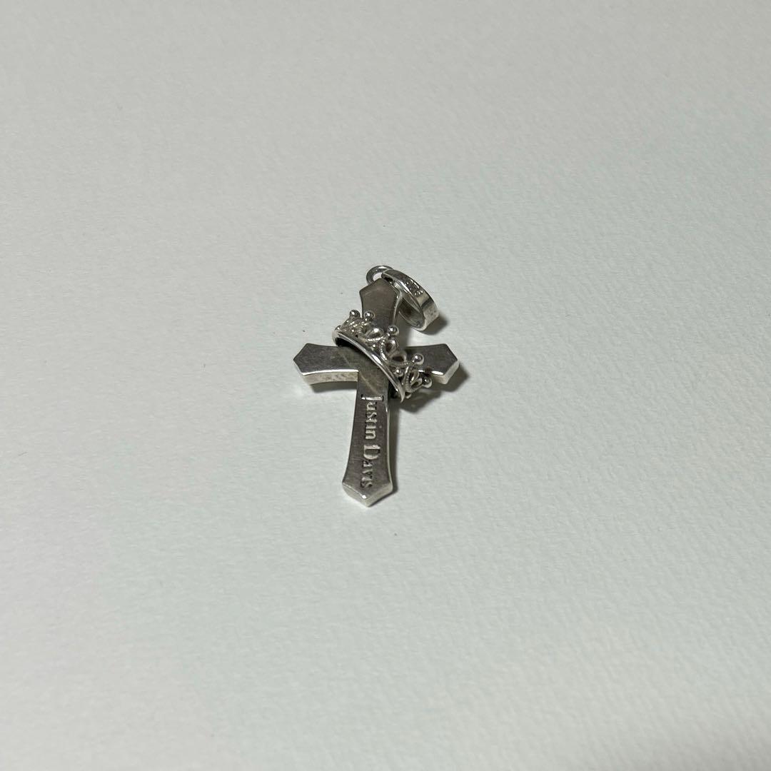 アクセサリー Justin Davis Cross Crown Pendant