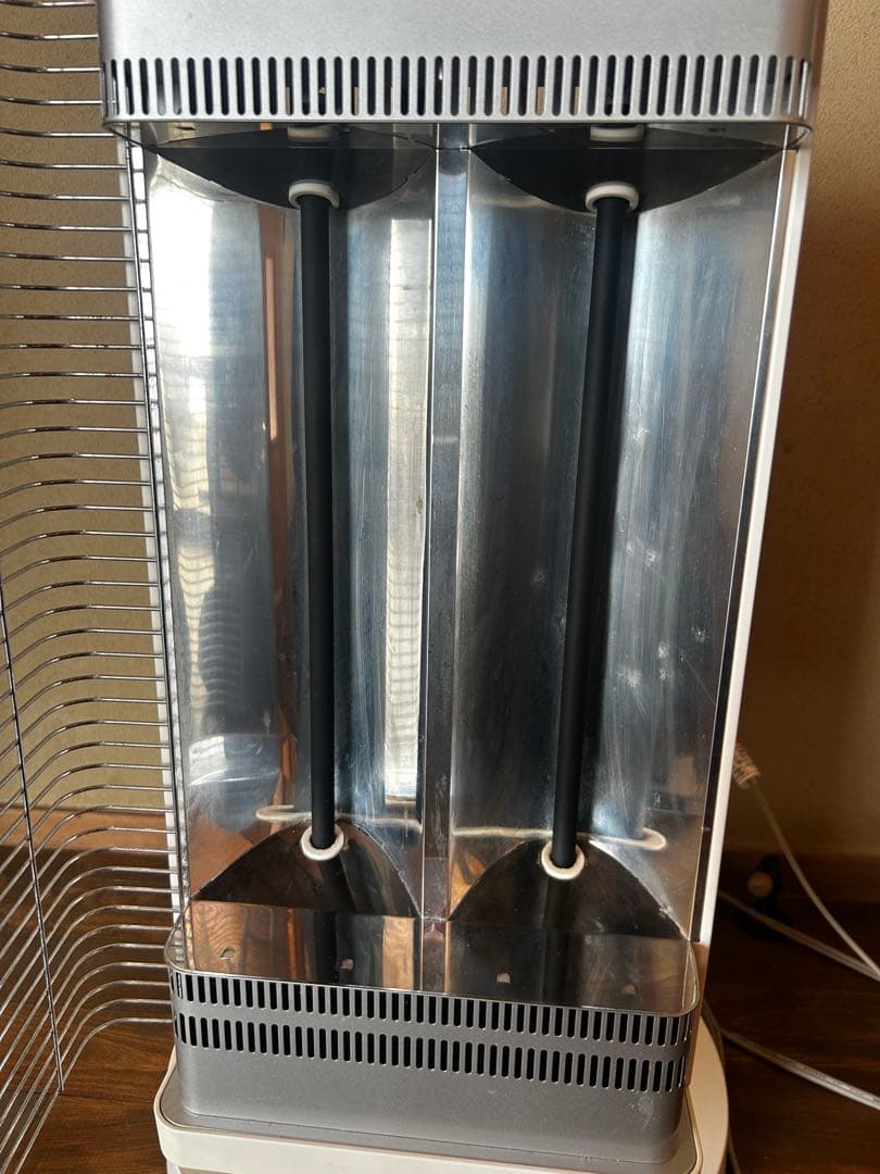 DAIKIN ダイキン 遠赤外線ヒーター　ERFT11VS-W 2018年製