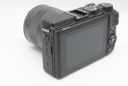 ★美品★Canon EOS M3 EF-M 18-55 IS STMレンズキット