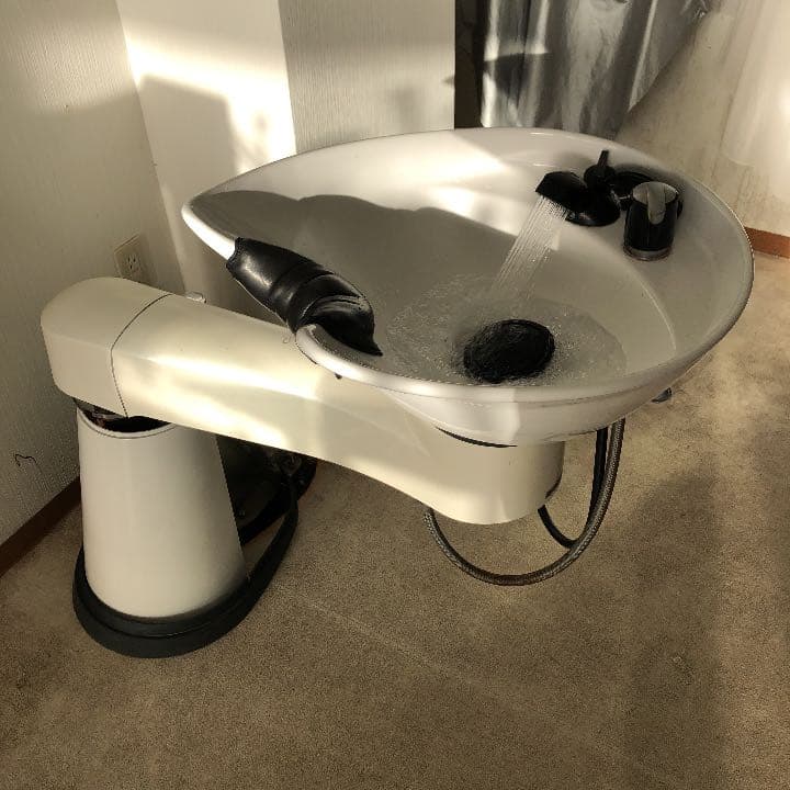 タカラベルモント　スイングシャンプー台