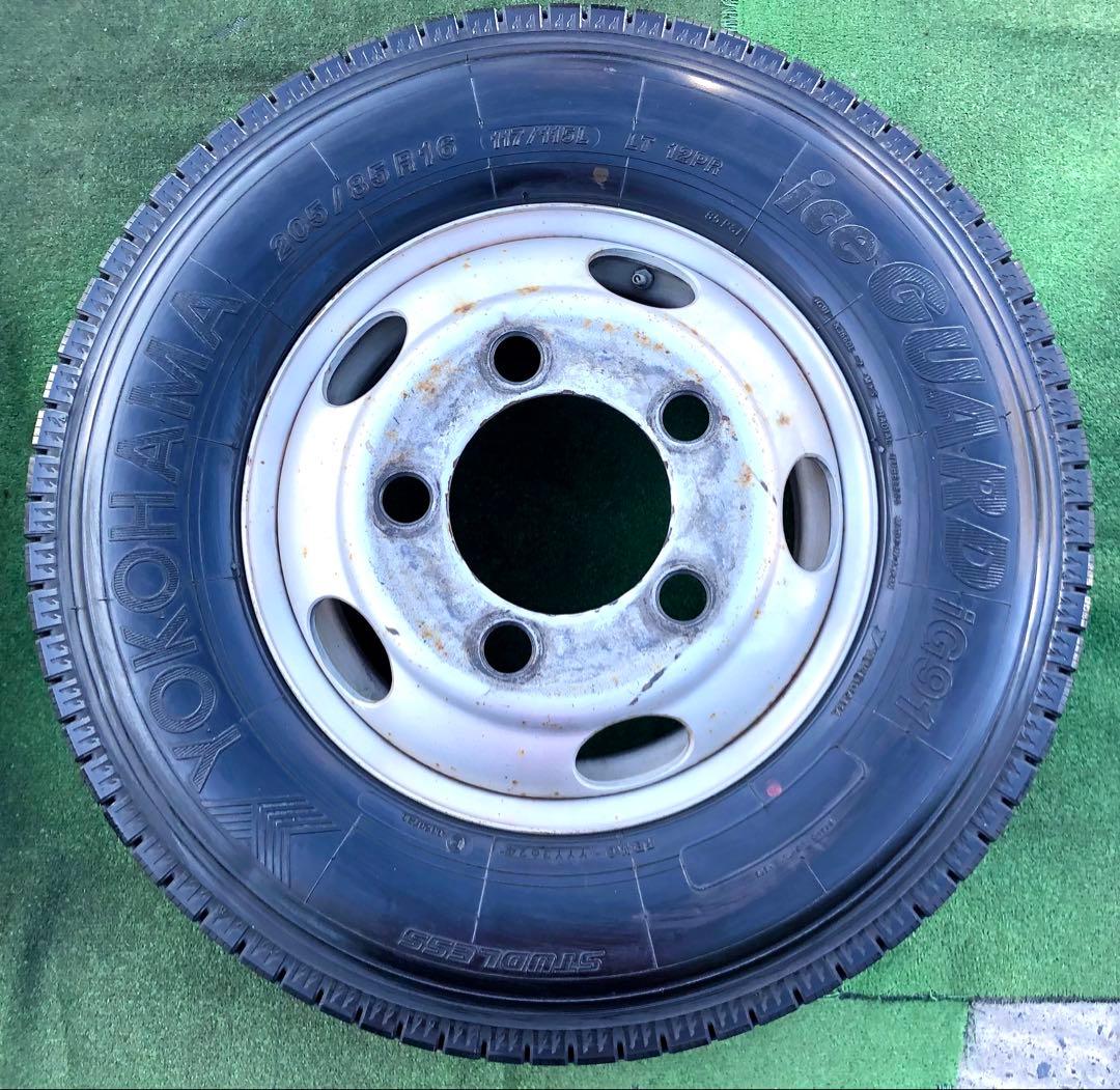 205/85 R16 117/115L LT ススタッドレスタイヤ 2024年