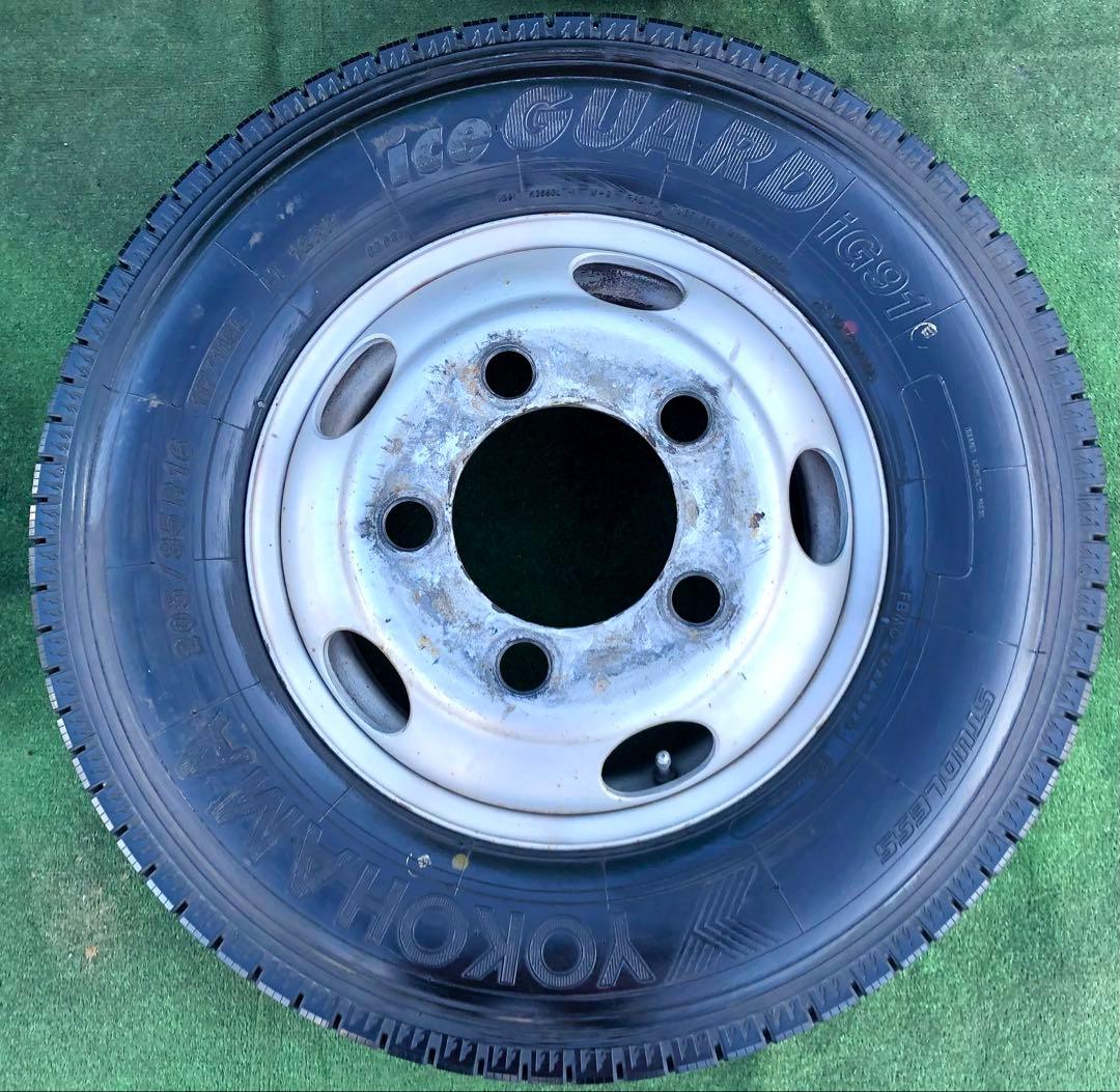 205/85 R16 117/115L LT ススタッドレスタイヤ 2024年
