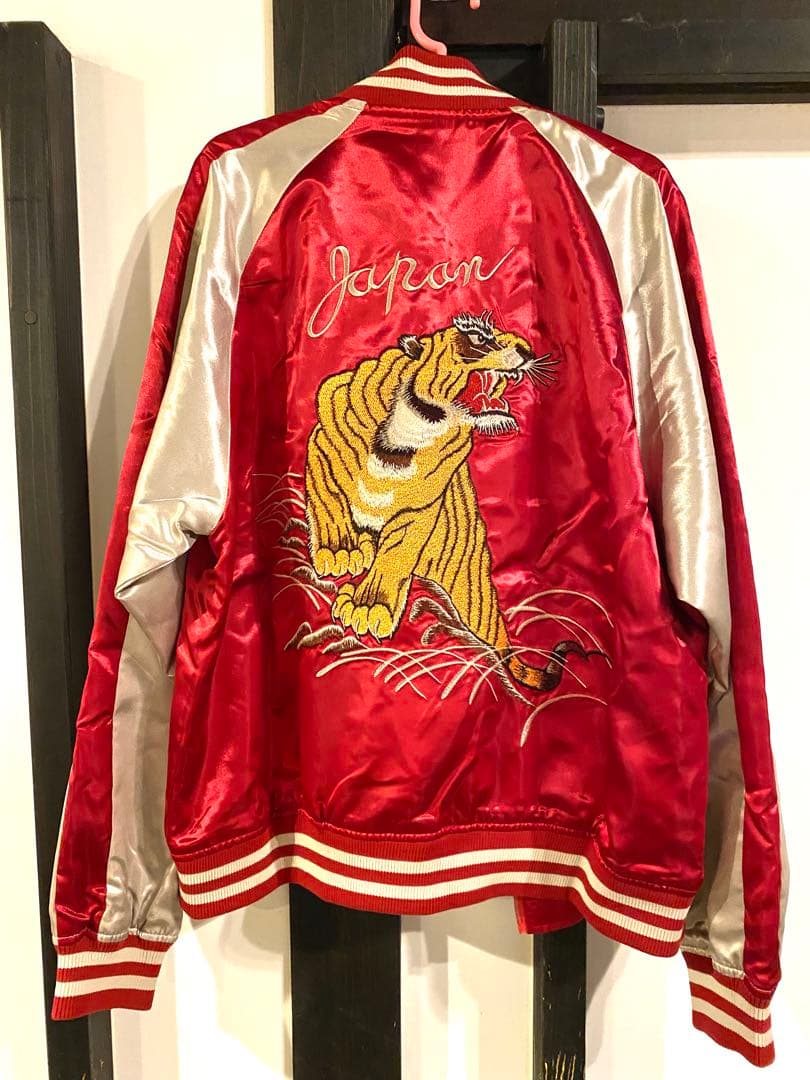 R*＊様 新主己(アラスコ)レッド　虎(タイガー)刺繍スカジャン　Ｌサイズ　メン