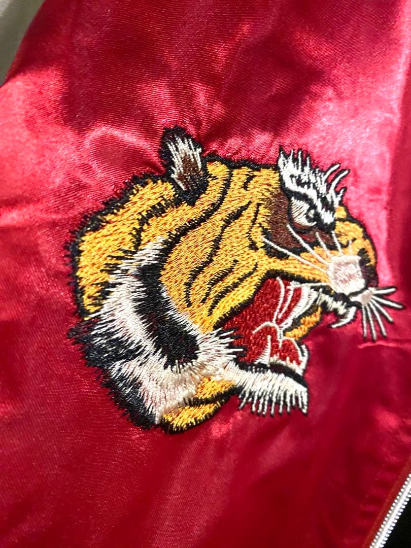 R*＊様 新主己(アラスコ)レッド　虎(タイガー)刺繍スカジャン　Ｌサイズ　メン