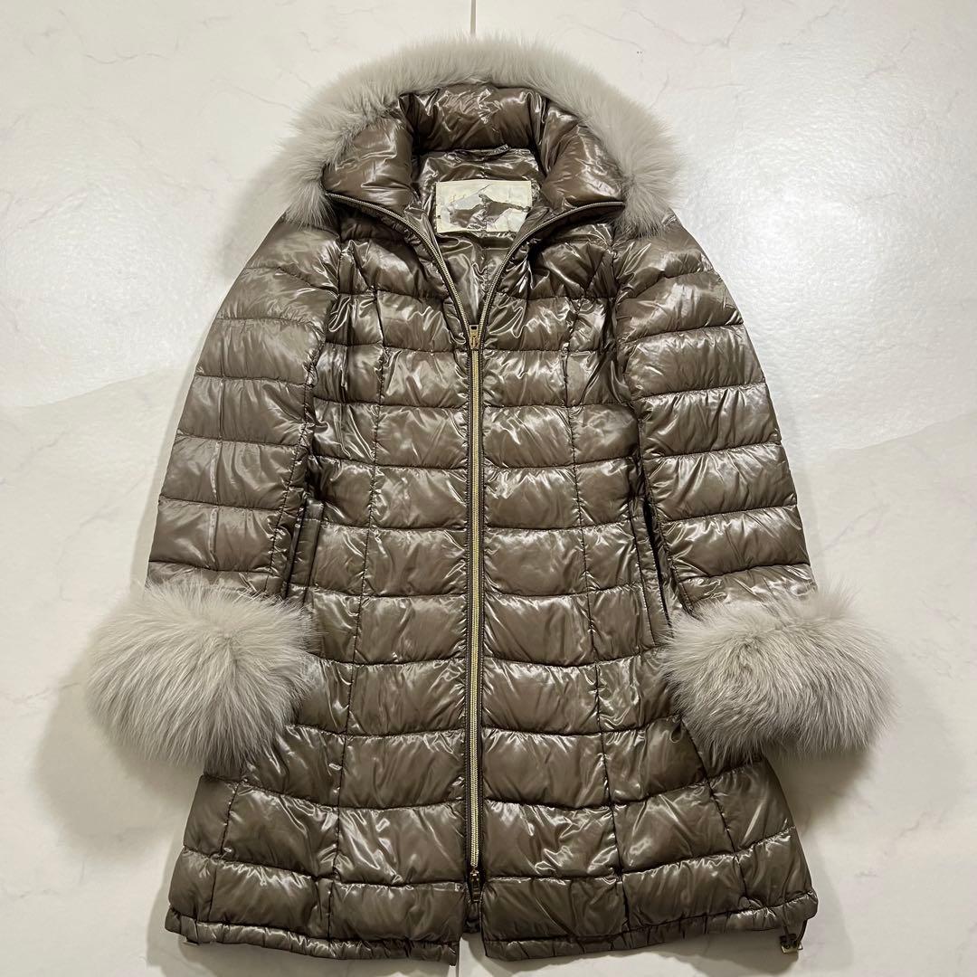 きゅうタグ付属 ヘルノ フォックスファー 着脱可 ダウンコート グレージュ