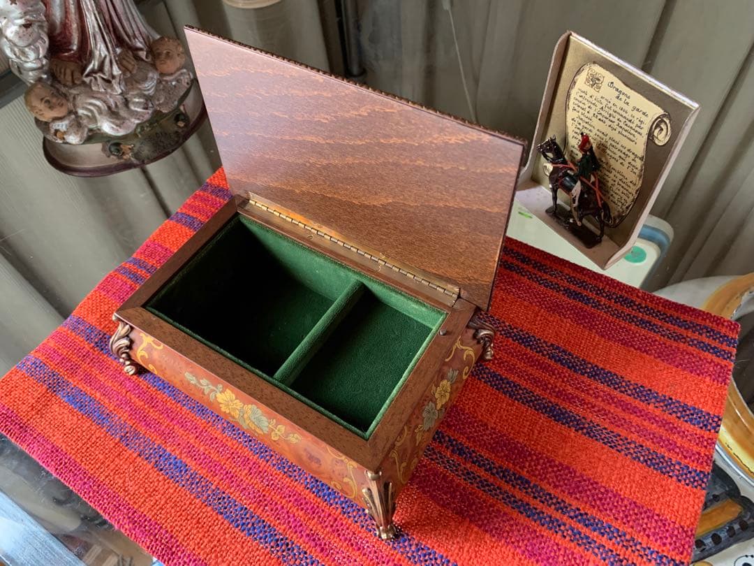 リュージュ　楡のこぶ材に真鍮としろめの象眼