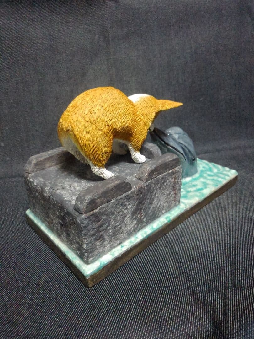 木彫りのコーギー（制作中）