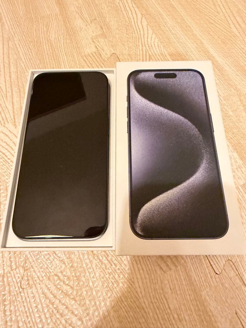【状態良】iPhone15 Pro ブルーチタニウムSIM フリー256GB