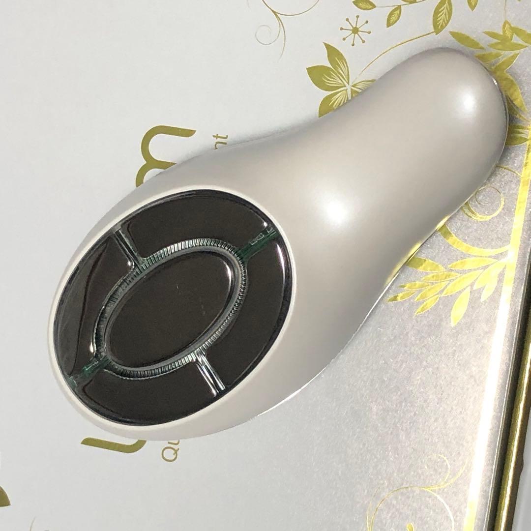 ME LABOUM ラボン　美顔器　IKKOプロデュース　美容ジェル付き