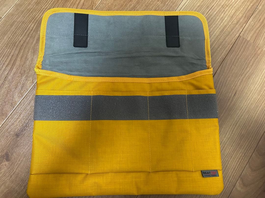 美品　MacBook Air M3 15インチ ミッドナイト JISモデル