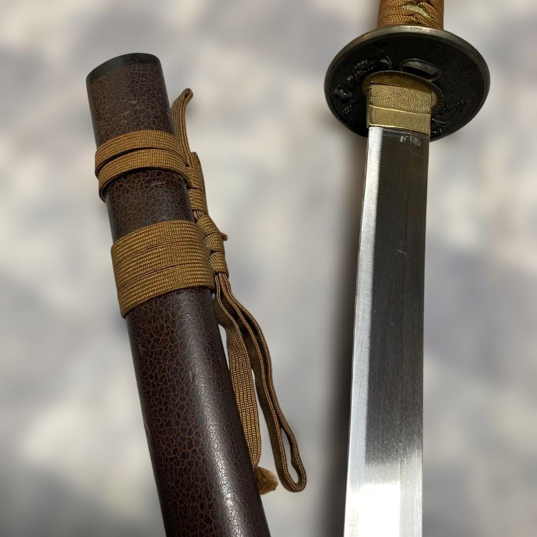 上級模造刀 茶柄 鶴松図楕円鍔 茶鱗鞘