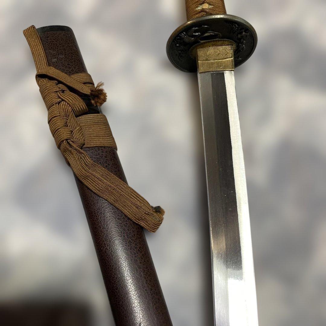 上級模造刀 茶柄 鶴松図楕円鍔 茶鱗鞘