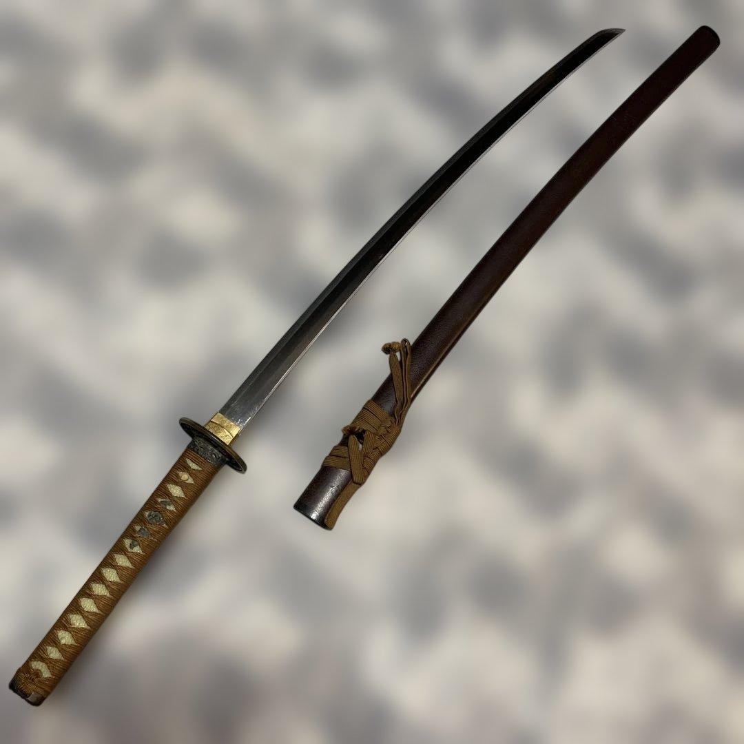 上級模造刀 茶柄 鶴松図楕円鍔 茶鱗鞘