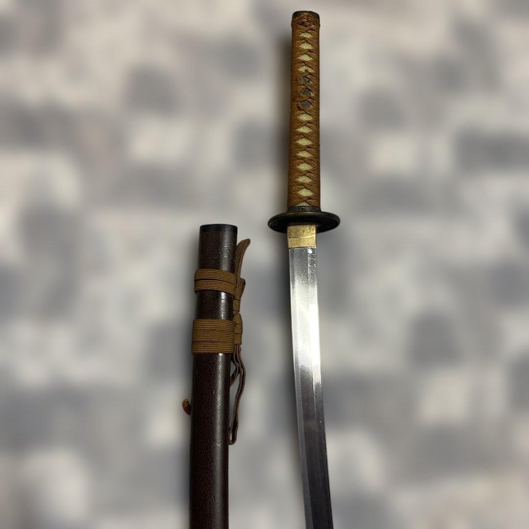 上級模造刀 茶柄 鶴松図楕円鍔 茶鱗鞘