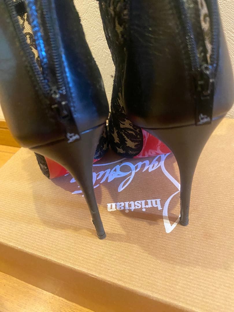 CHRISTIAN LOUBOUTIN ルブタン　ブーツ