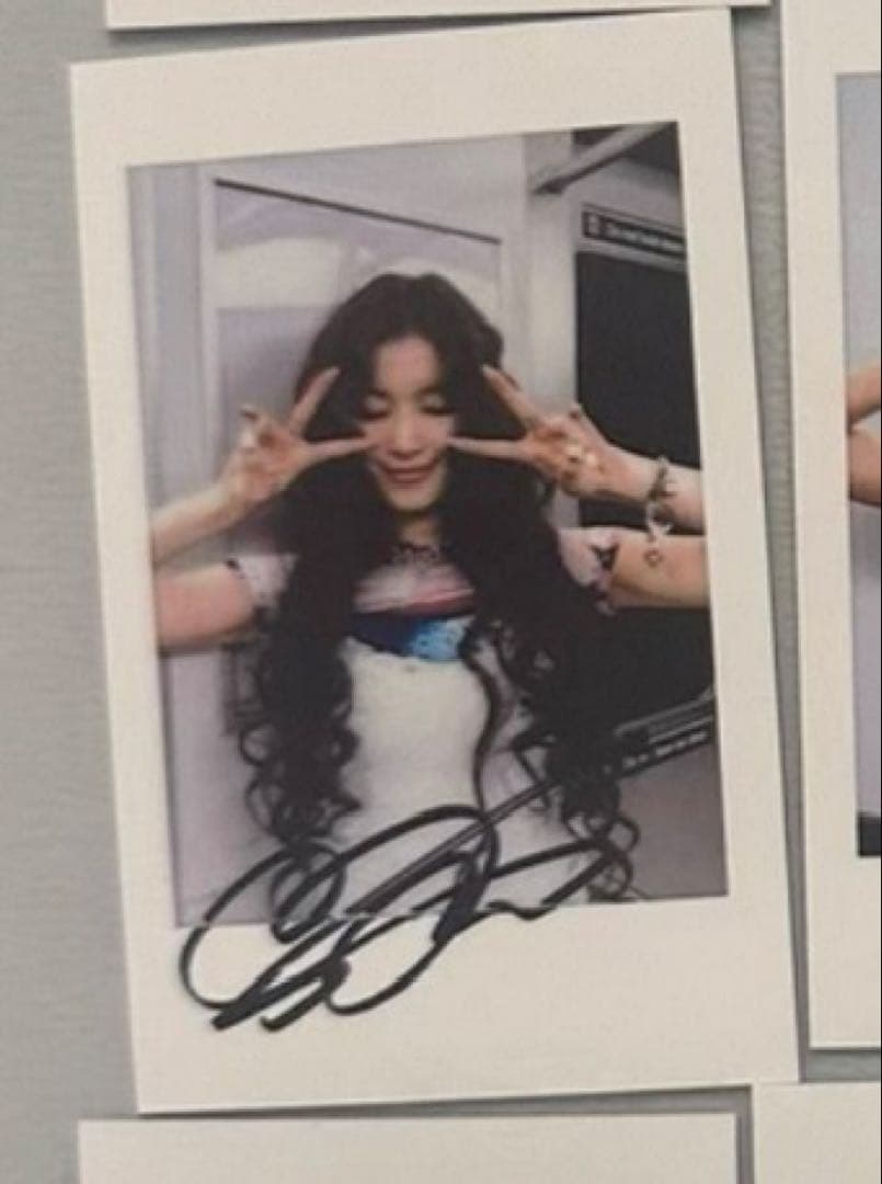 TWICE サナ 10周年 yizhiyu yzy2.0 当選者限定 トレカ