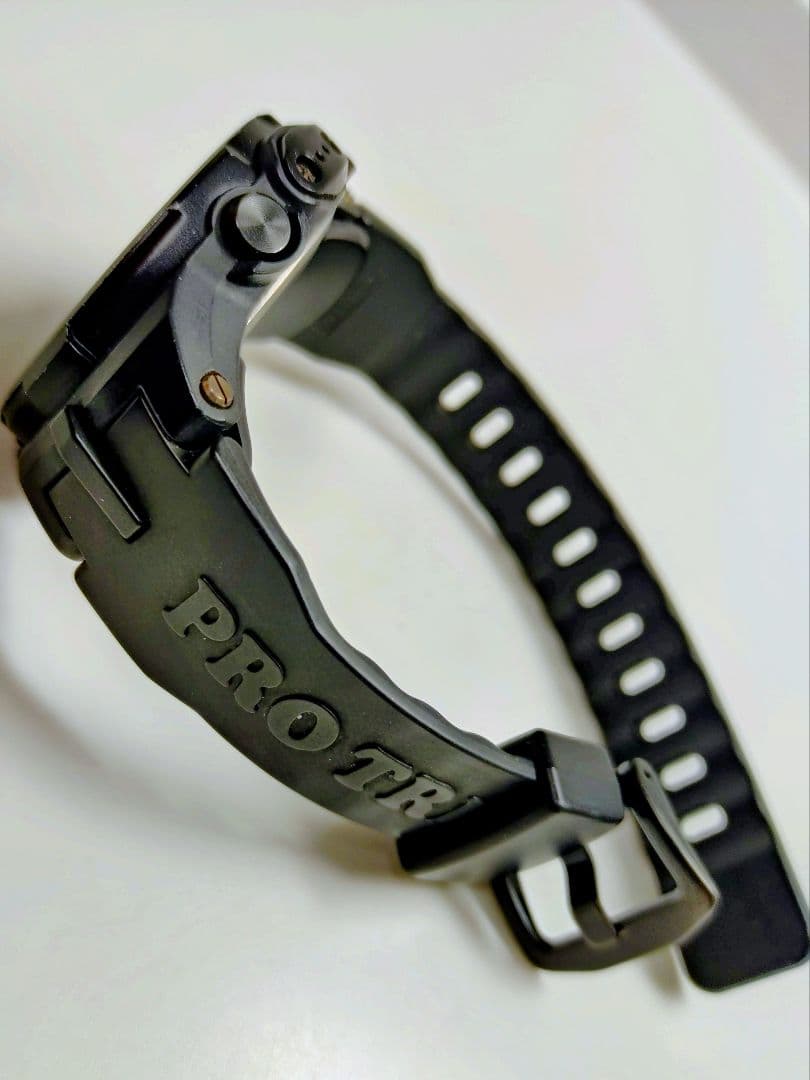 CASIO PRO TREK 電波ソーラー腕時計　PRW-3000　中古美品