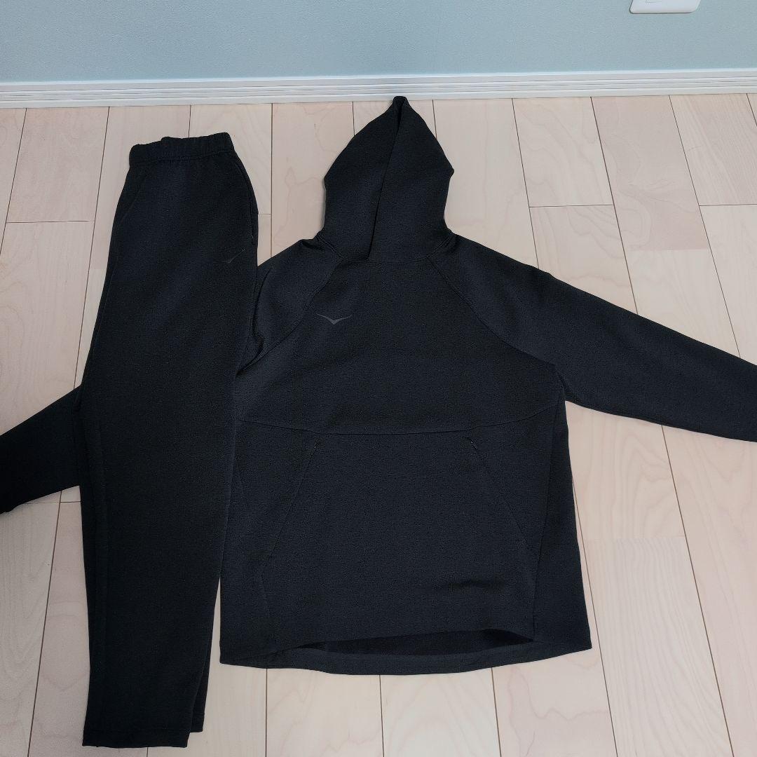 HOKAジャージ上下セット メンズS（アジアM）サイズ