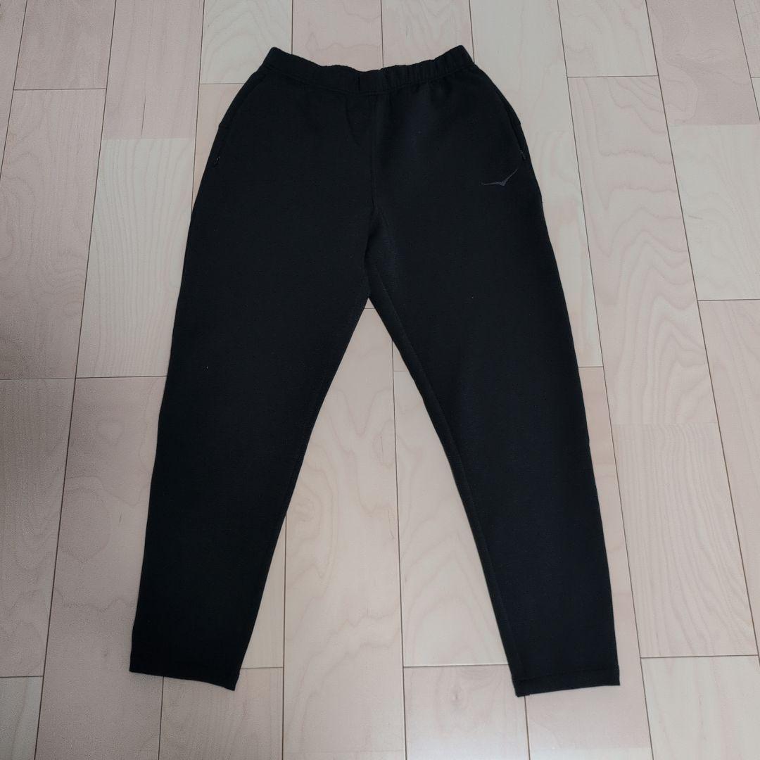HOKAジャージ上下セット メンズS（アジアM）サイズ