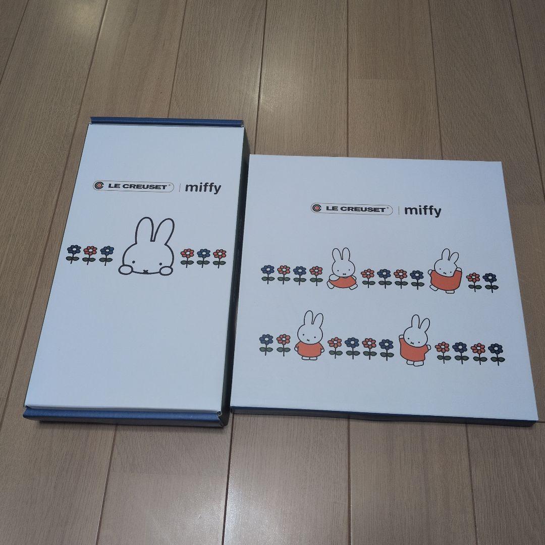 【新品未使用】ル・クルーゼ ミッフィー スパチュラセット＆ピーチウッドトレイ