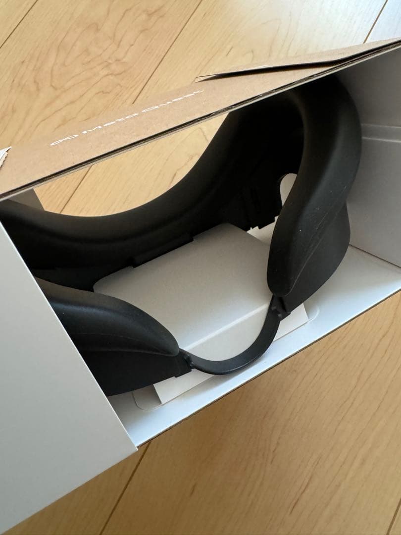  Quest3メタクエスト3本体&周辺機器3種類 合計4点セット