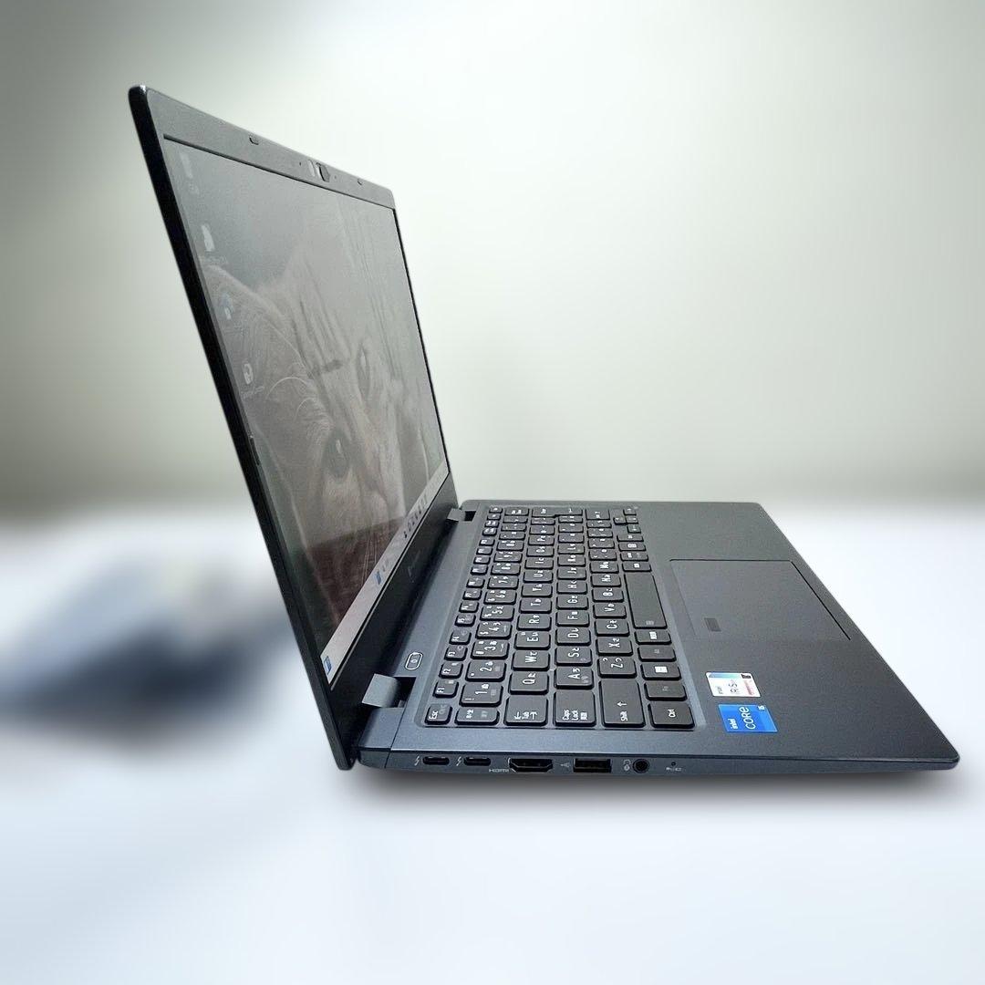 【美品】dynabook G83/KW 16GB i5 第12世代 2023年