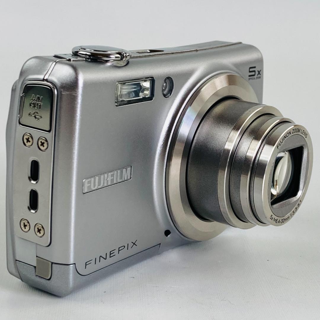 美品 FUJIFILM FinePix F100fd デジタルカメラ コンデジ