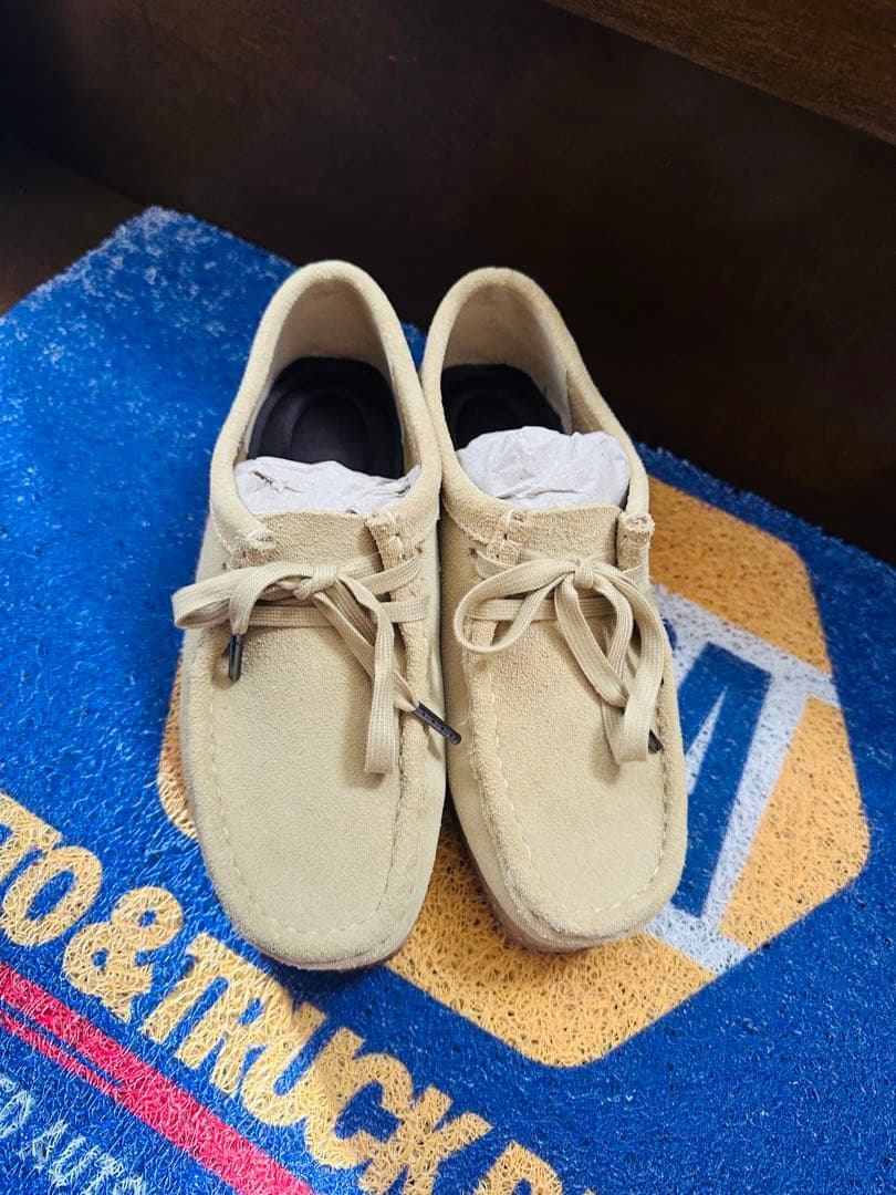 靴 Clarks Wallabee Maple Suede