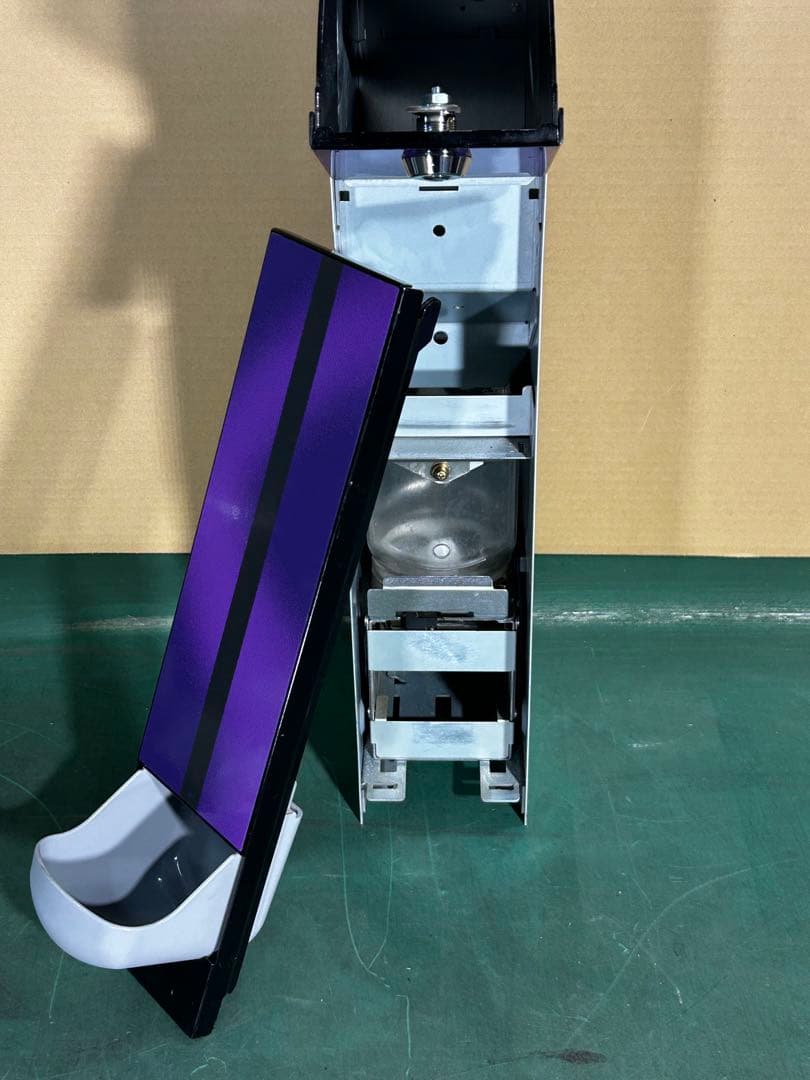 訳アリEMS-7両替機・1000円札→100円硬貨×10枚・新紙幣対応品