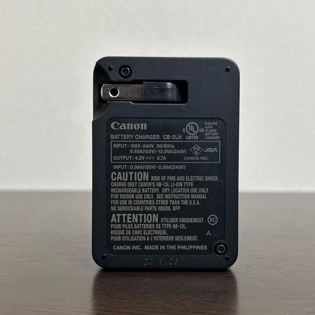 超美品　Canon POWERSHOT SX720HS デジタルカメラ　ブラック