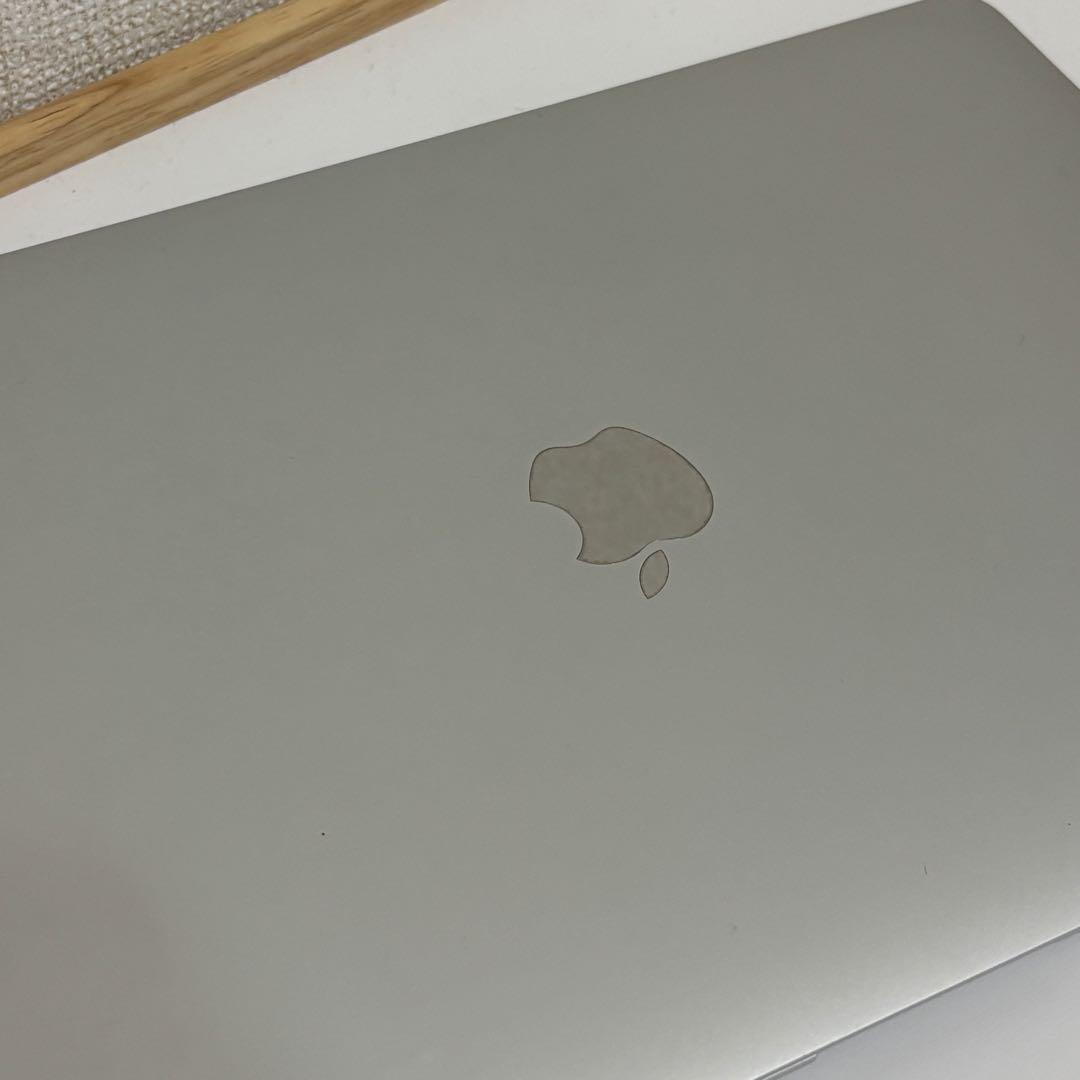 Macbook Air 2020年 13inch Apple パソコン 本体