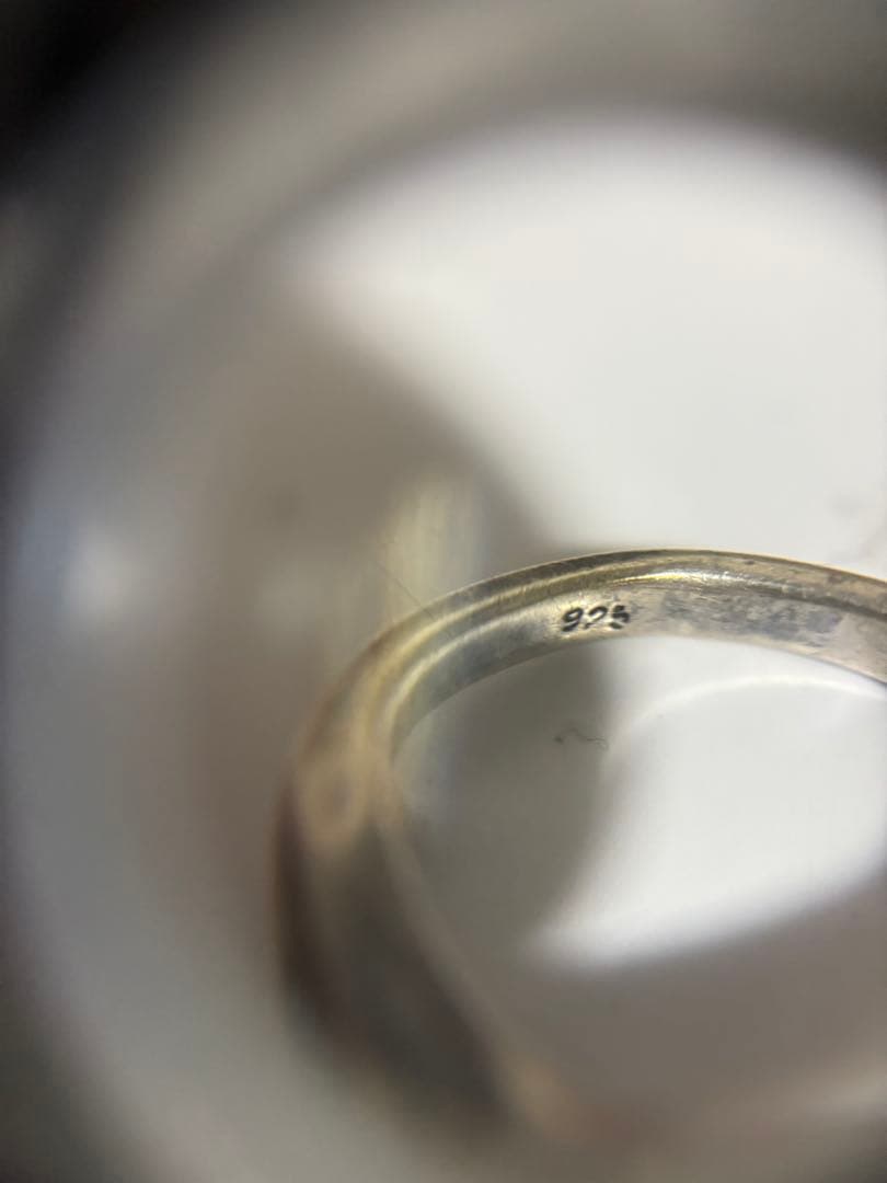 シルバーネックレスと指輪と記念品