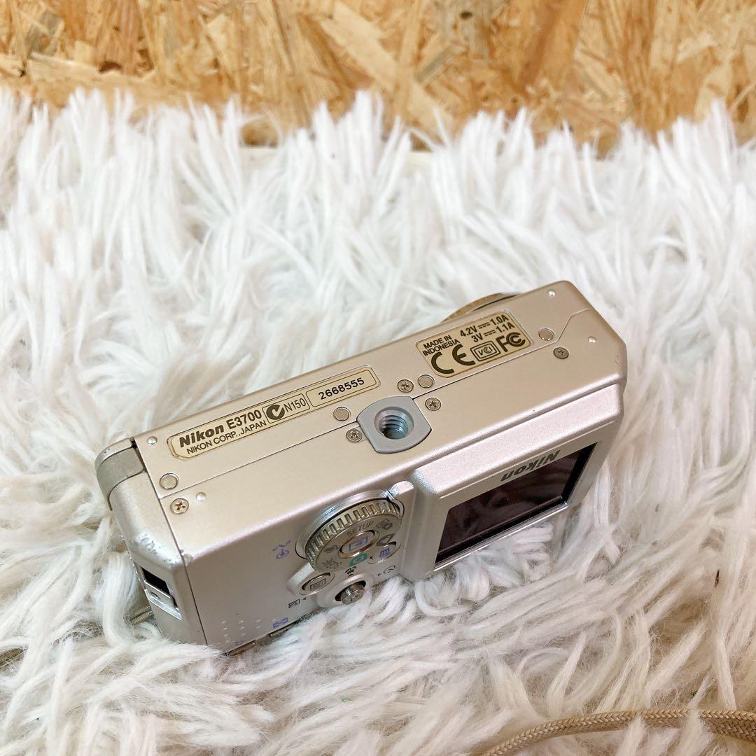 NIKON coolpix 3700 デジカメ　本体
