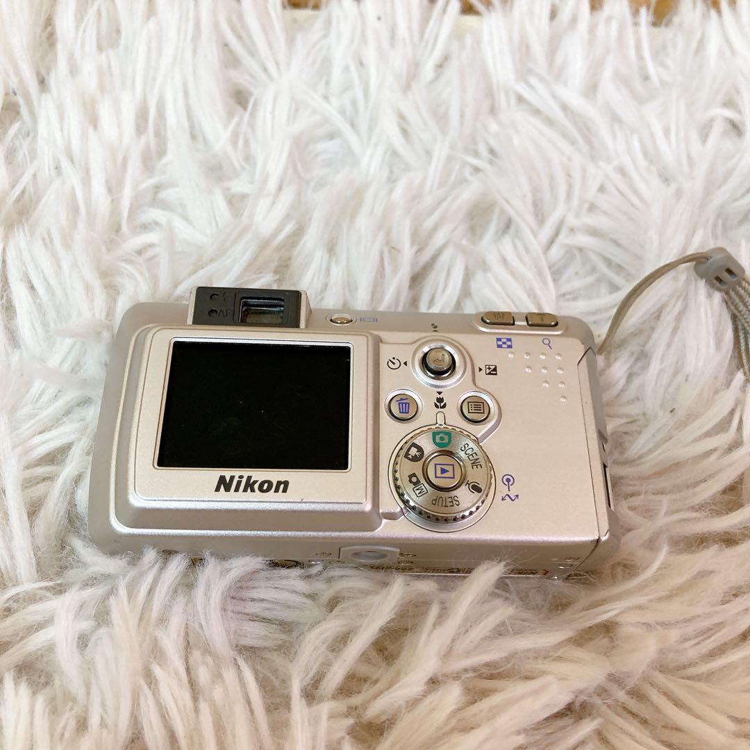 NIKON coolpix 3700 デジカメ　本体
