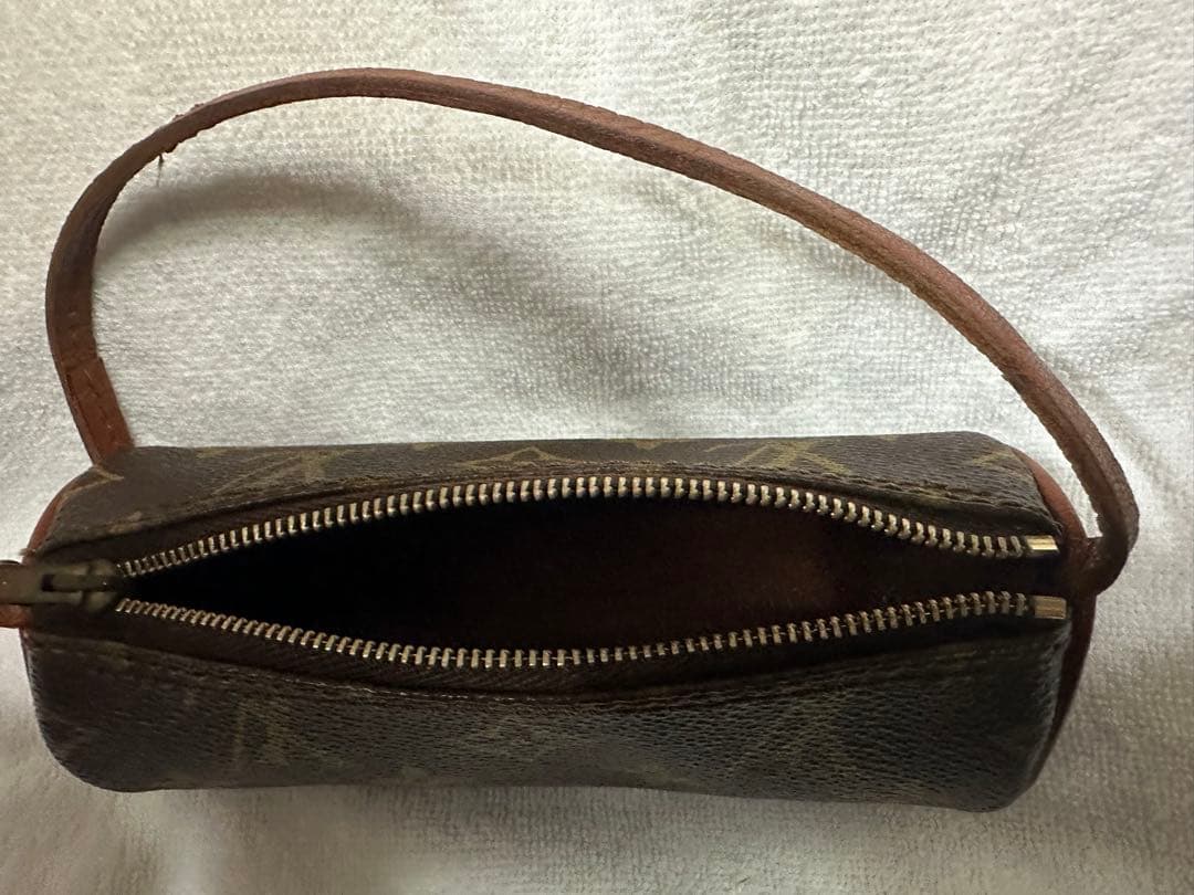 ルイ・ヴィトン パピヨンモノグラム ポーチ