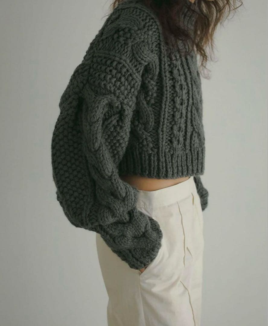 半額以下　完売色　etre tokyo ケーブルハンドニットプルオーバー