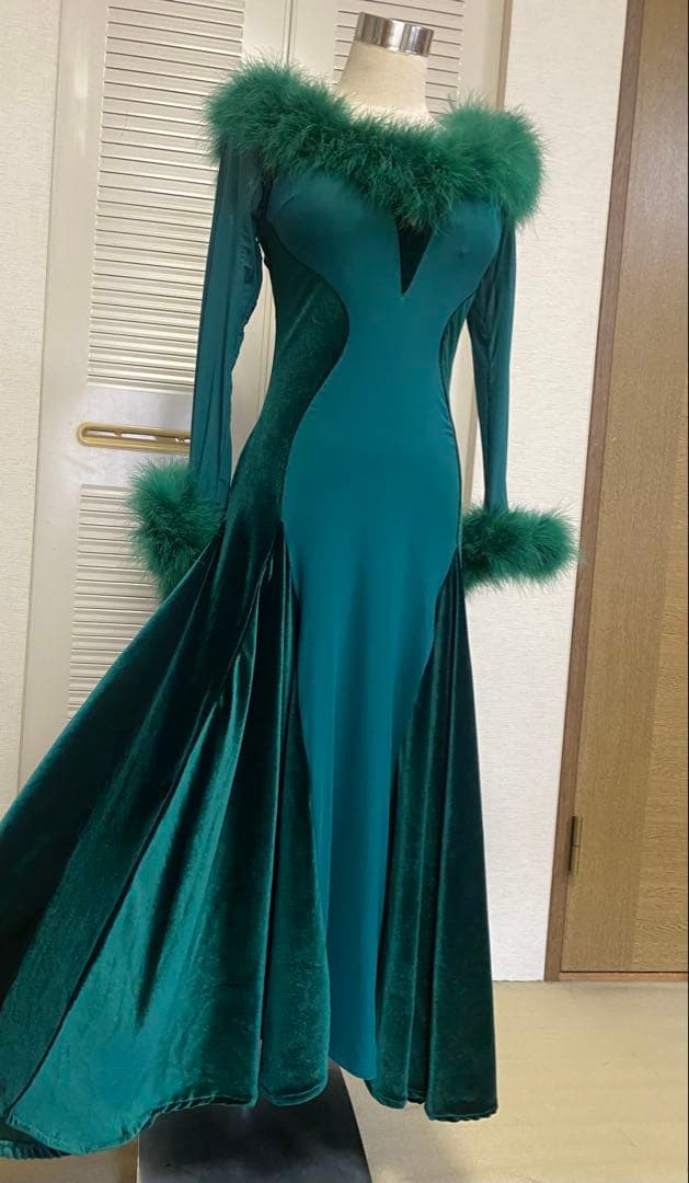 社交ダンススタンダードドレス