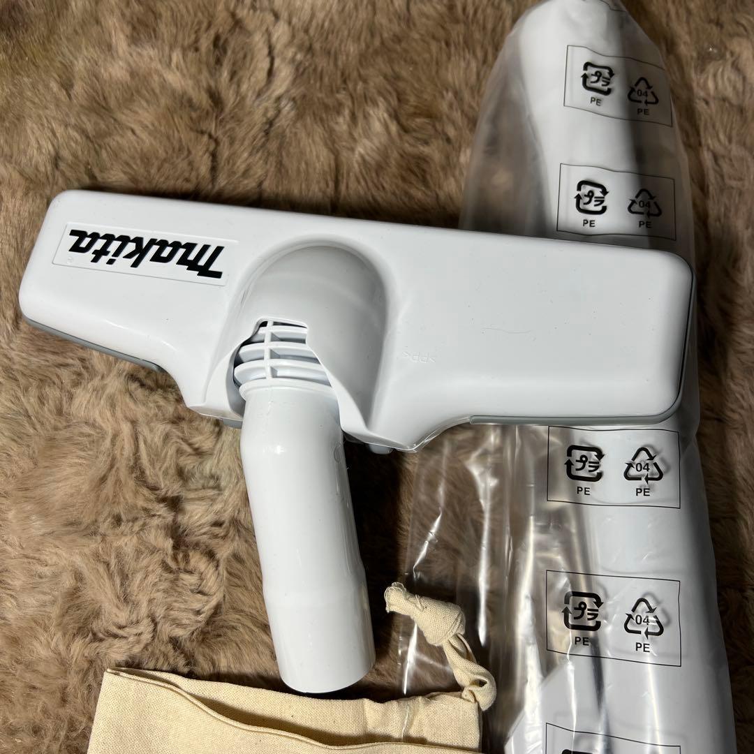 マキタ CL108FDSTW 充電式クリーナー